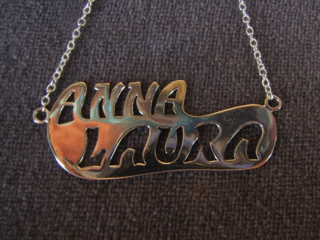 Name pendant in silver